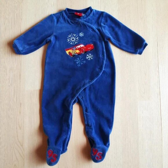 Disney Pixar Cars Lightning McQueen Velour Footie - Picture 1 of 7